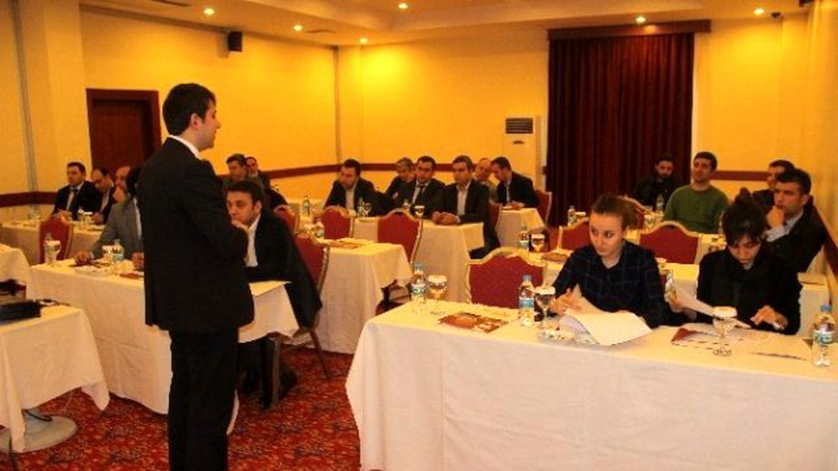 Elazığ\'da \'Ab Fonları İçin Proje Hazırlama Eğitimi\' Veriliyor