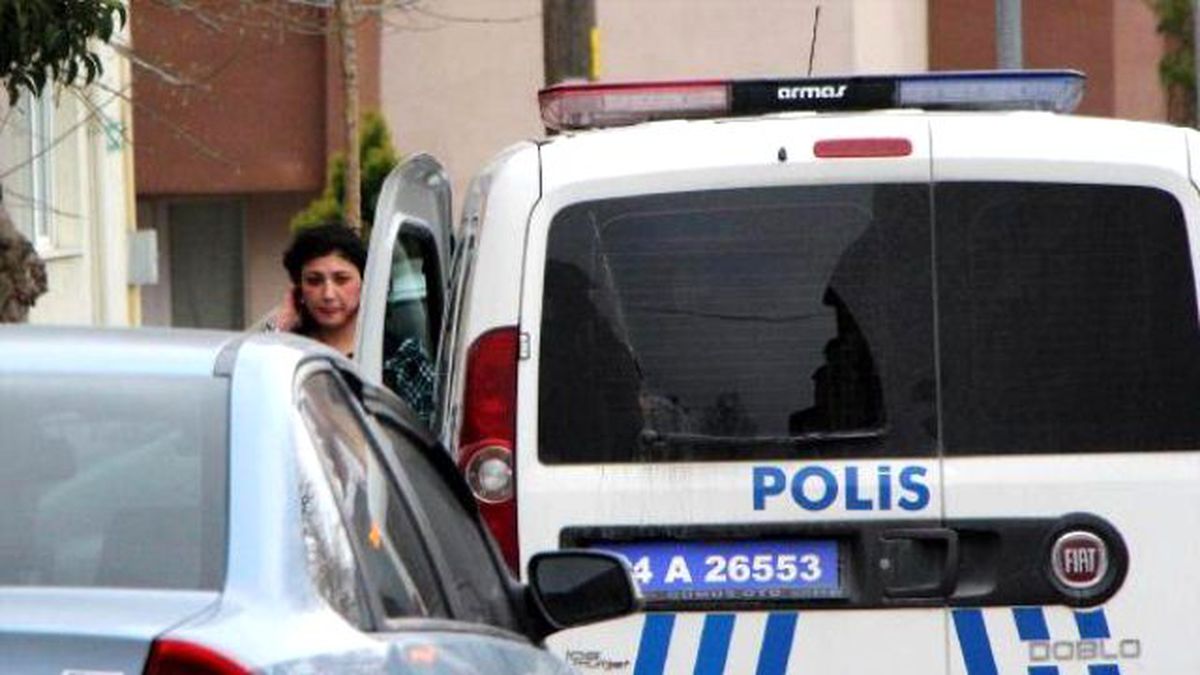 Öfkeli Kadın Eşiyle İlişkisi Olan Gürcistanlı Kadını Yaraladı