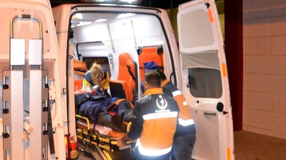 Fatsa\'da Motosiklet Kamyonete Çarptı: 1 Yaralı