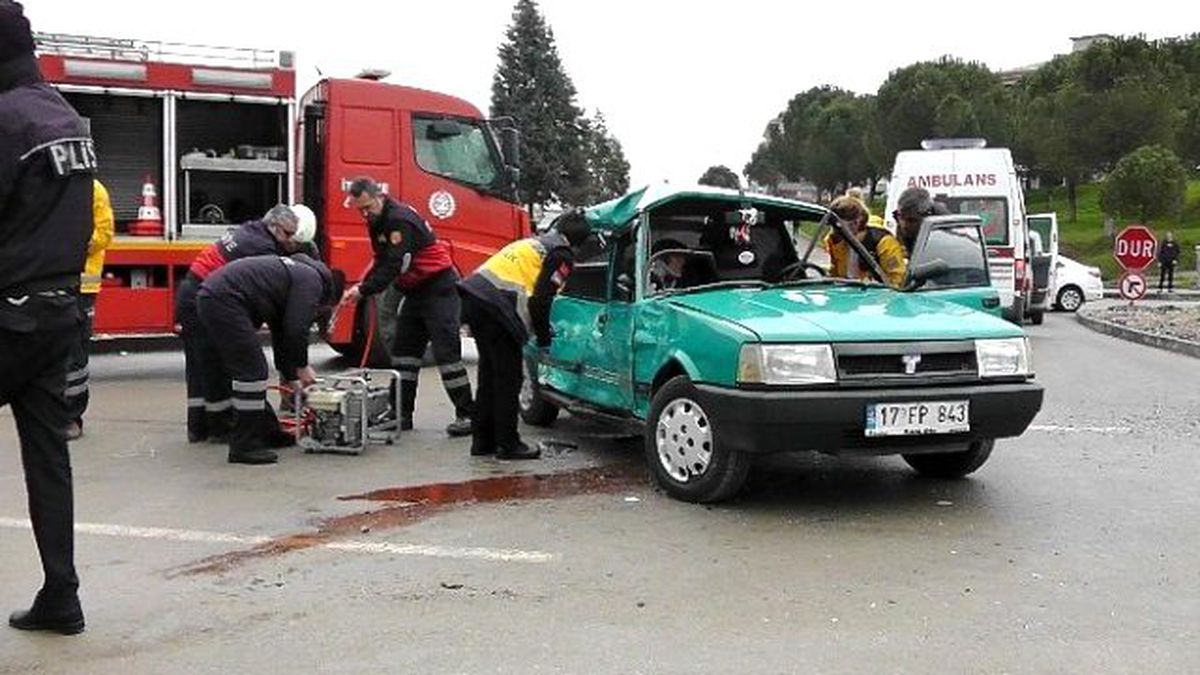 Hurdaya Dönen Araçta Can Pazarı