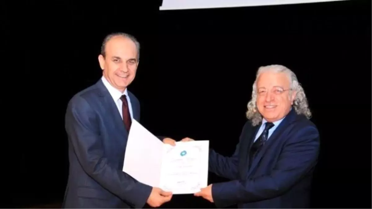 İletişim Kulübünden 'Yönetsel Ortamda İnsan İlişkileri ve Etkili İletişim' Konferansı