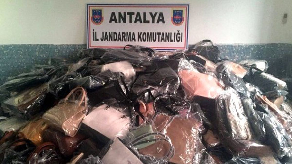 Jandarmadan Kaçak Çanta Operasyonu