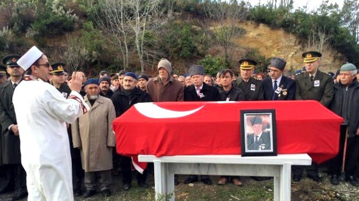Kalp Krizi Geçiren Kıbrıs Gazisi Son Yolculuğuna Uğurlandı