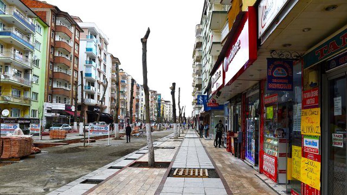 Kanalboyu\'nda Üst Yapı Çalışmaları Başladı