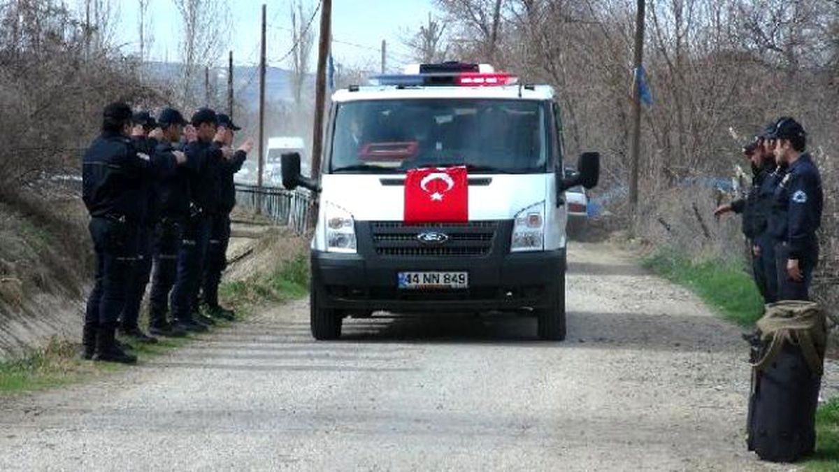 Kazada Şehit Olan Polis Müdürünün Baba Ocağına Ateş Düştü (2)