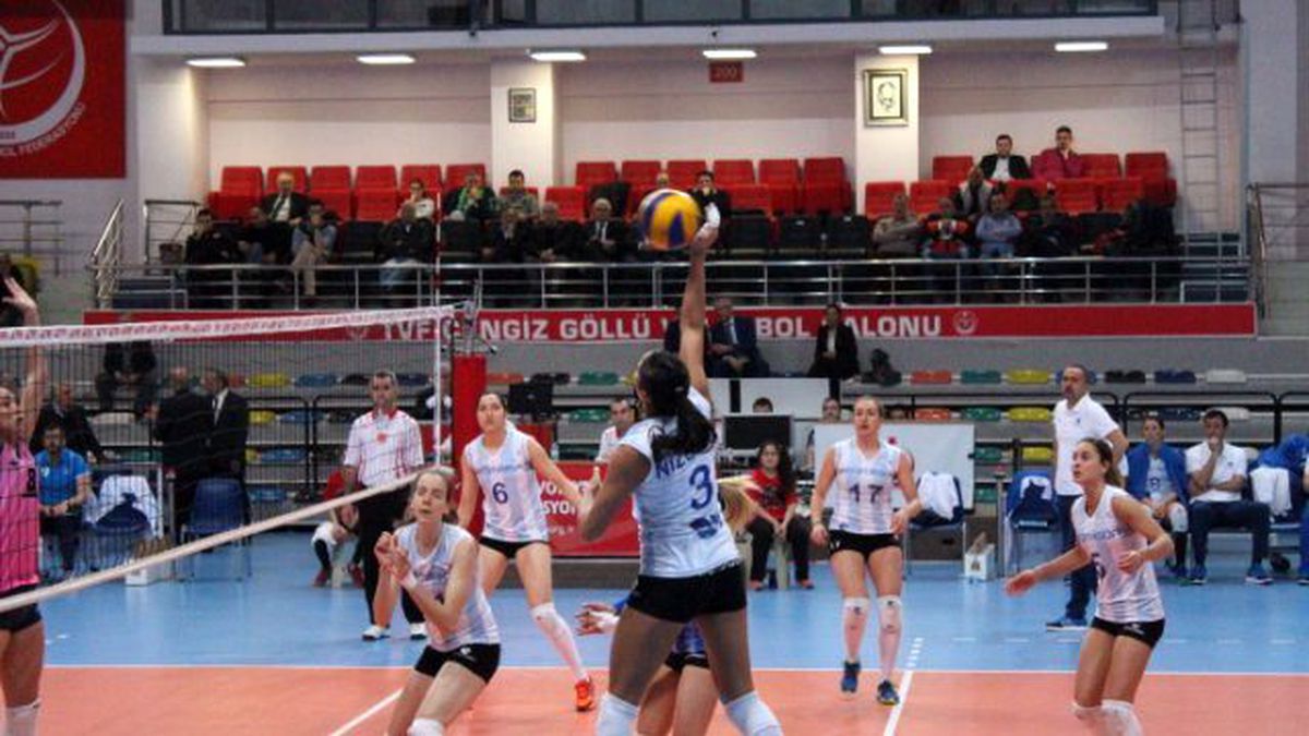 Kuğular Play-Off\'lara Galibiyetle Başladı