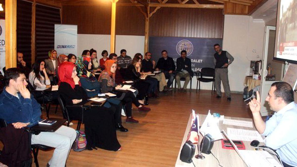 Medya Okulu\'nda TV Gazeteciliği Dersi Yapıldı