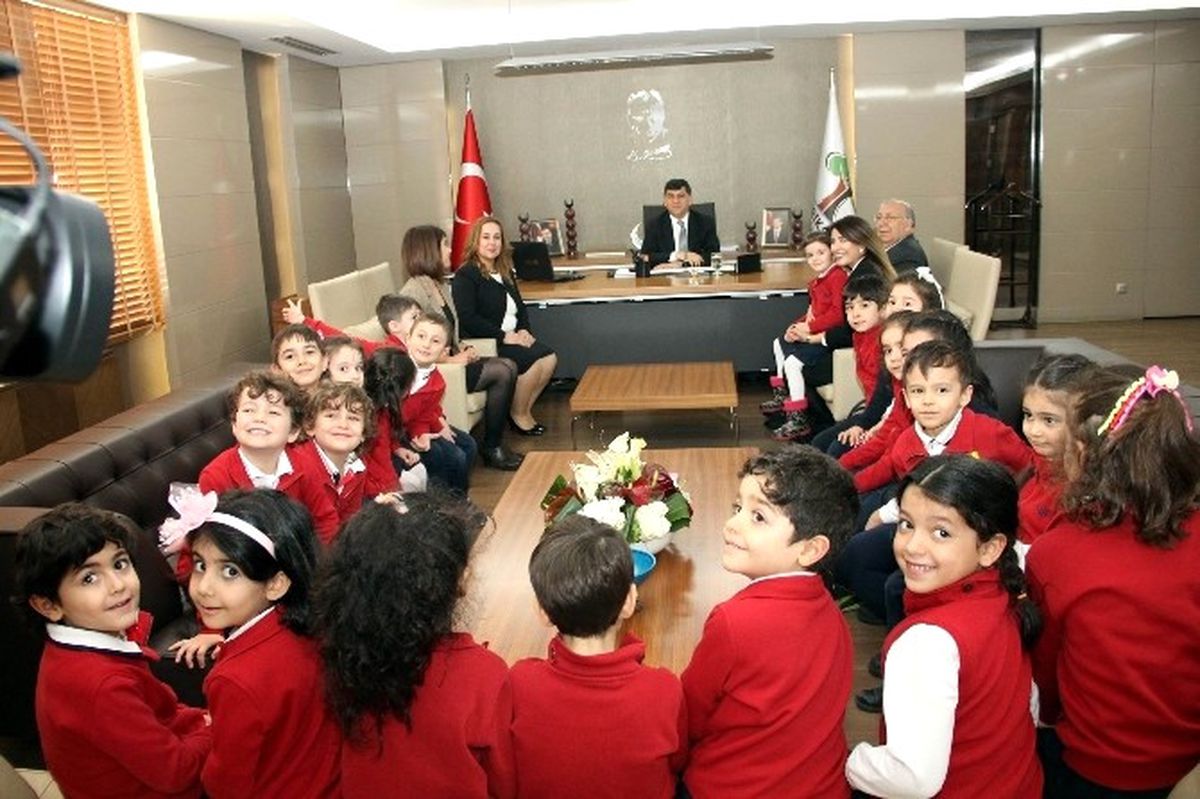 Minik Gkv\'liler Başkan Fadıloğlu\'nu Ziyaret Etti