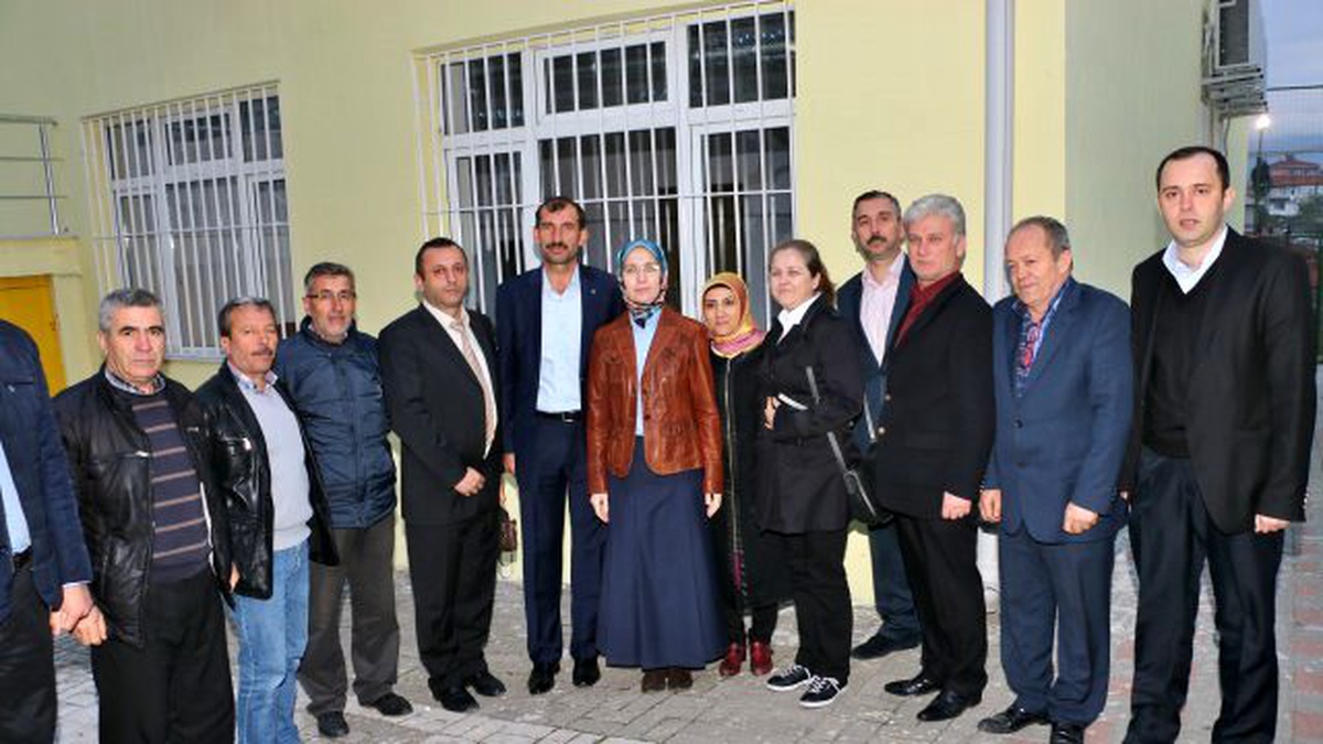 Sema Kırcı\'dan Anne Memleketi Manyas\'a Ziyaret.