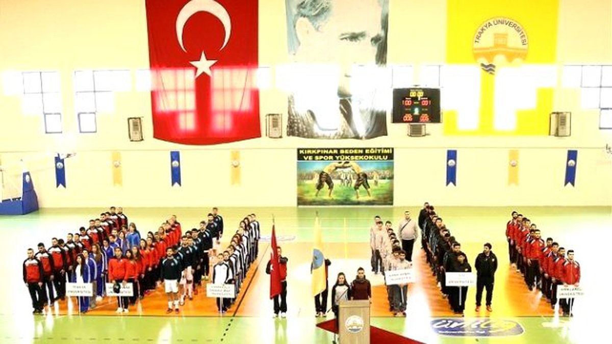 Türkiye Ünilig 2. Lig Salon Futbolu Edirne\'de Başladı