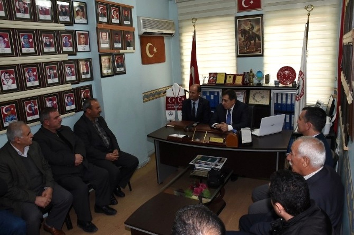 Vali Şehit Aileleri Derneğini Ziyaret Etti