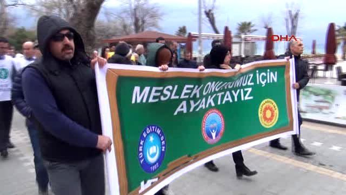 Yalova Valisi\'ne Kalp Krizi Sonucu Ölen Öğretmenle İlgili Tehdit ve Hakaret Suçlamasına Takipsizlik...