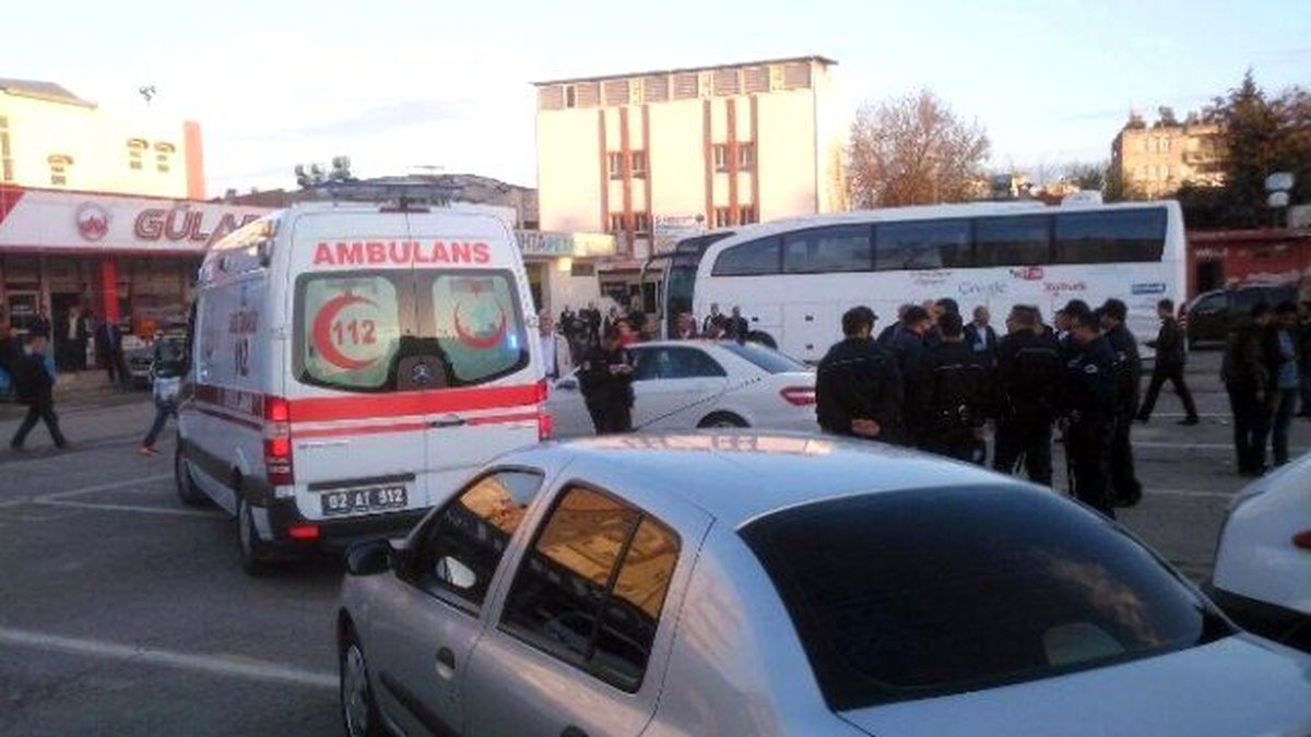 Adıyaman\'da Yol Verme Kavgası: 1 Yaralı