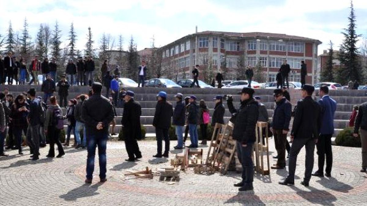 Anadolu Üniversitesi\'nde Nevruz Gerginliği