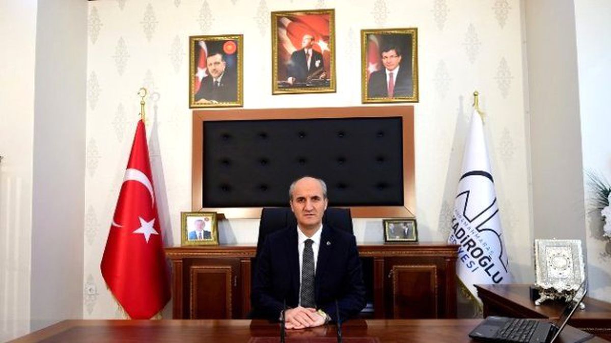 Başkan Okay: "Şehitlerimizi Rahmet ve Minnetle Anıyorum"