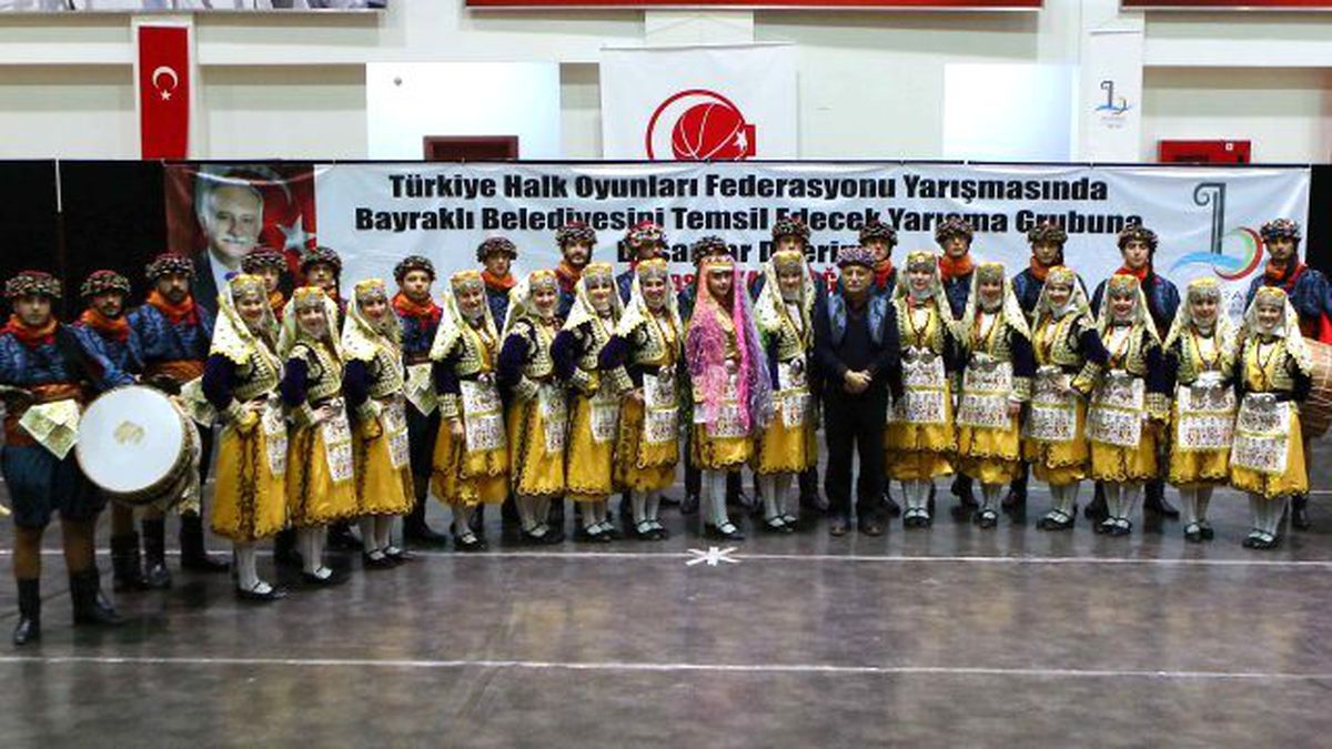 Bayraklı\'nın gururu oldular!