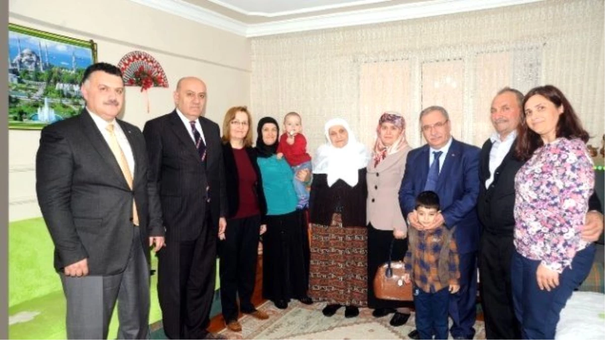 Bilecik Valisi Nayir\'dan Şehit Ailelerine Ziyaret