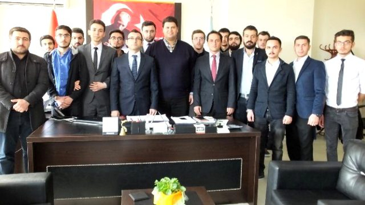 Burhaniye\'de Türkçe İsim Kullanan İşyerlerine Teşekkür Belgesi
