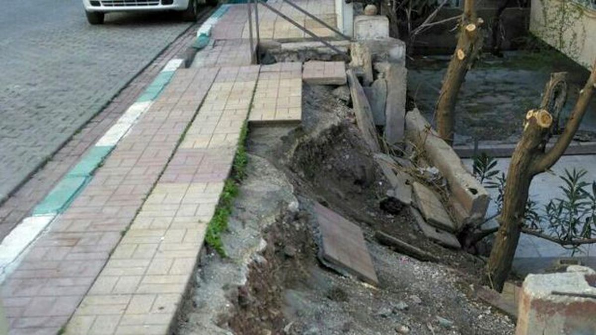 Çöken Kaldırım İçin Bakan Çelik\'e Gidecekler