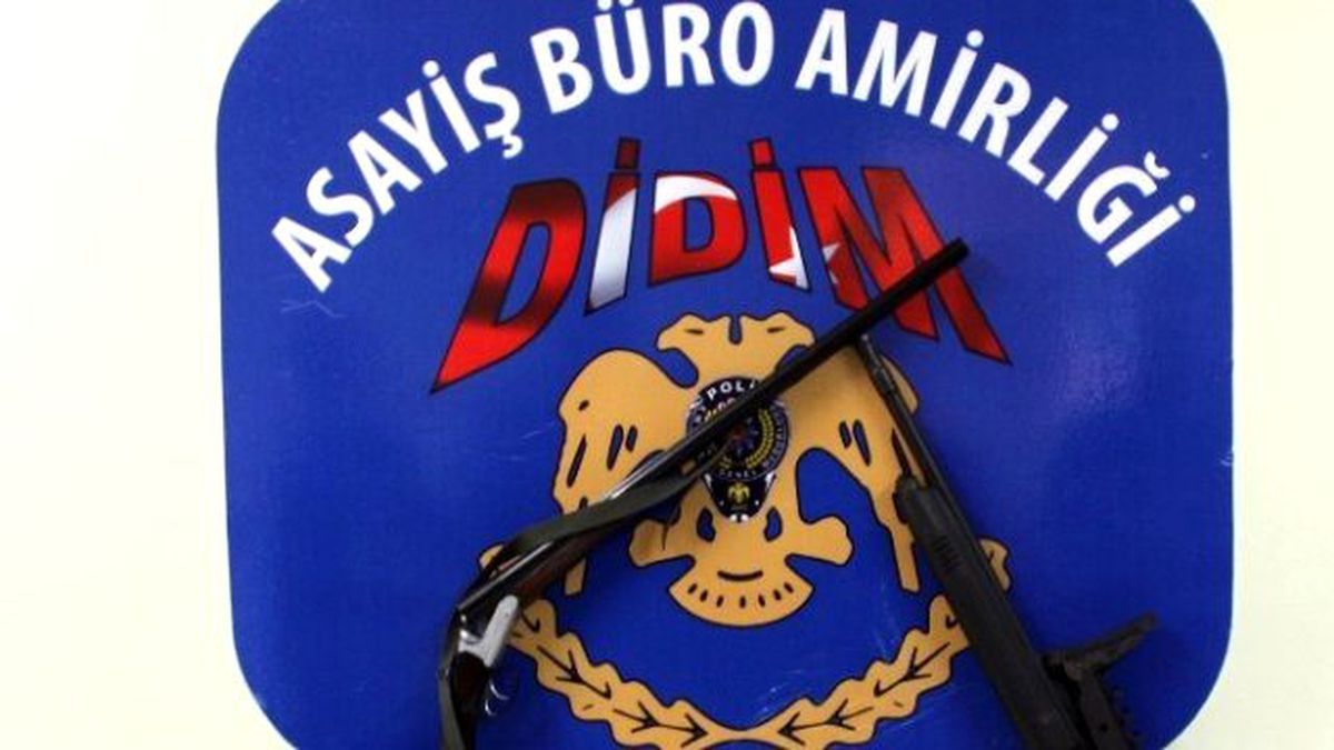 Didim\'de Silah Deposu Gibi Eve Operasyon