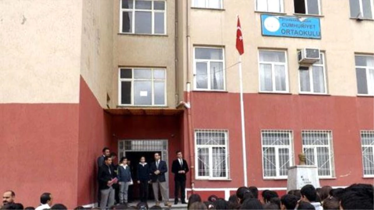 Ergani\'de Öğretmenden Öğrenciye Dayak İddiasıyla Suç Duyurusu