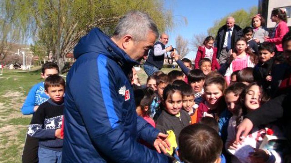 Eskişehirspor Teknik Direktörü Aybaba: Kazanmaktan Başka Bir Şey Düşünmüyoruz