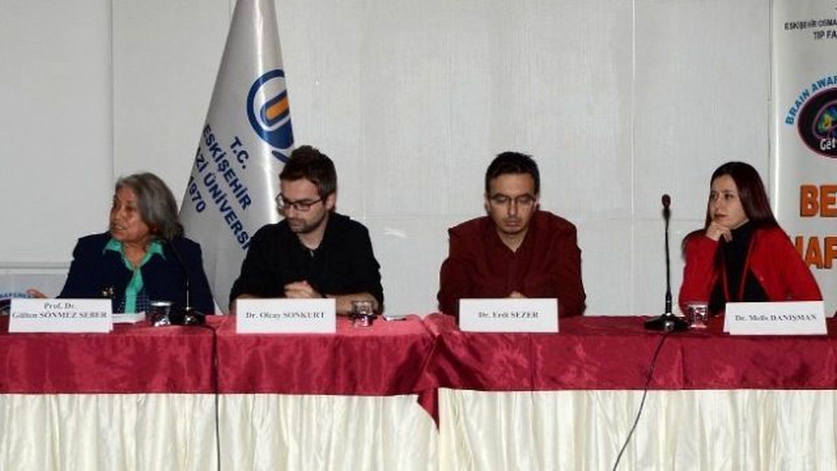 Esogü\'de "Müzikal Beyin" Konulu Panel Düzenlendi
