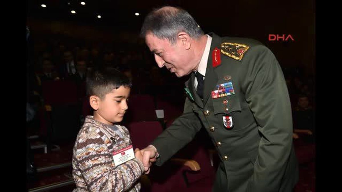 Genelkurmay Başkanı Akar TSK Hiçbir Sivil ve Masum Vatandaşımızın Can Kaybına Müsaade Etmeden...