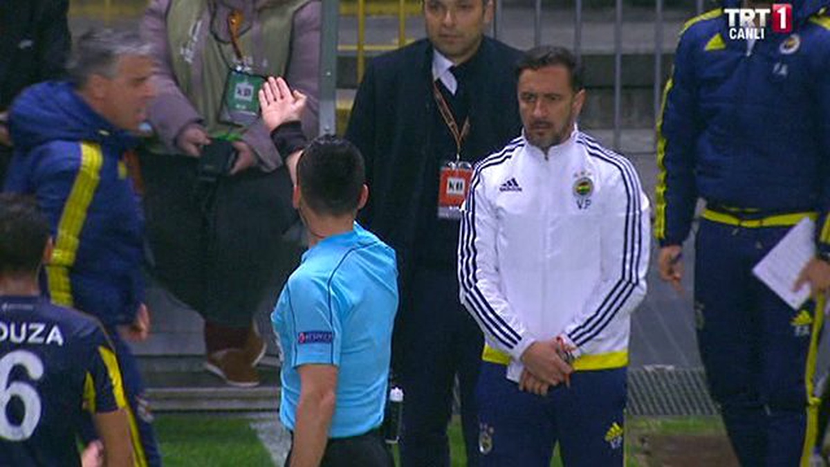 Hakem Bebek, Pereira\'yı Tribüne Gönderdi