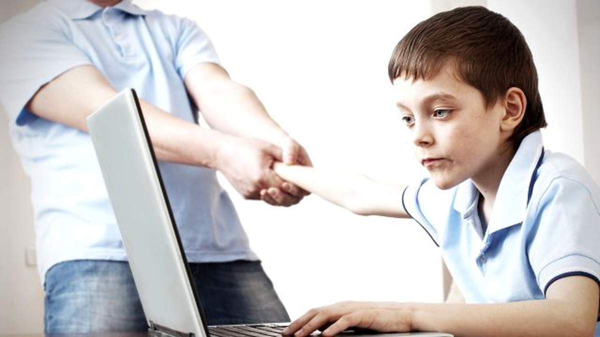 İnternet Bağımlılığı Olan Gençlerin Tüketimleri Fazlaca