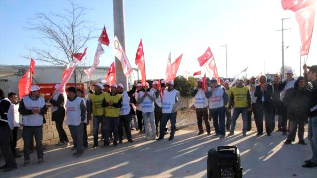 Karaman\'da Meyve Suyu Fabrikasında Eylem