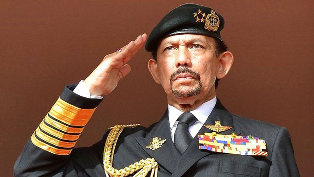 Leicester City, Brunei Barış Ülkesi Sultanı'nın Kuzenini Transfer Etti