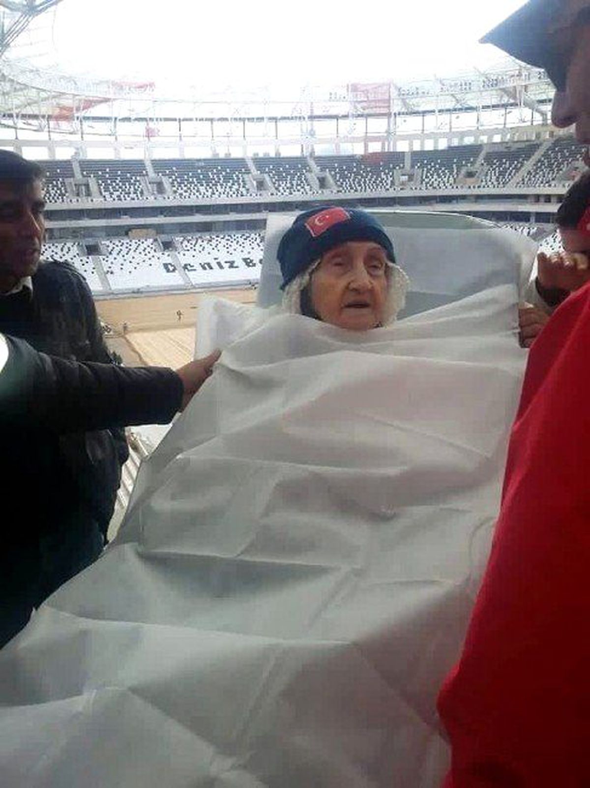 Meryem Ninenin Beşiktaş Aşkı
