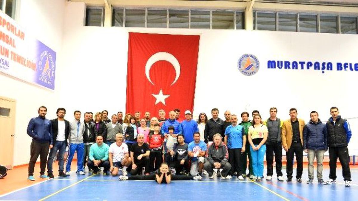 Muratpaşa\'dan Şehitlere Saygı Turnuvası