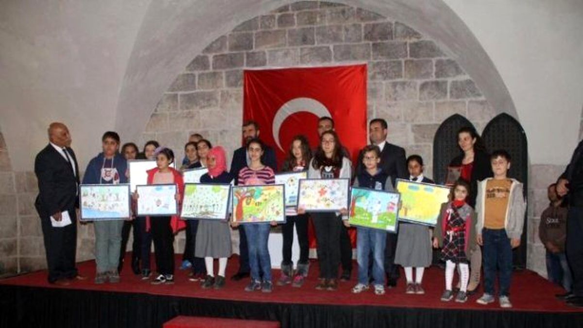 Payas\'ta "Çocukların Gözünden Arı" Temalı Resim Yarışması
