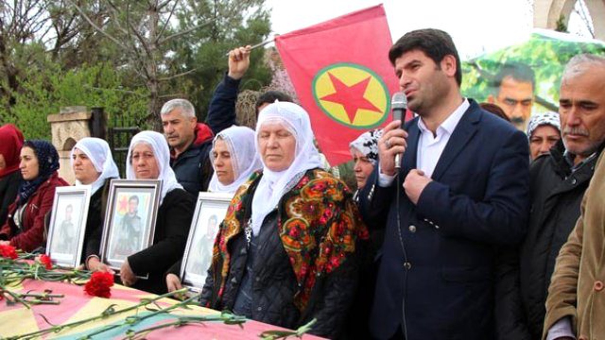 PKK\'lı Cenazesine Katılan HDP\'li Aslan\'a Soruşturma