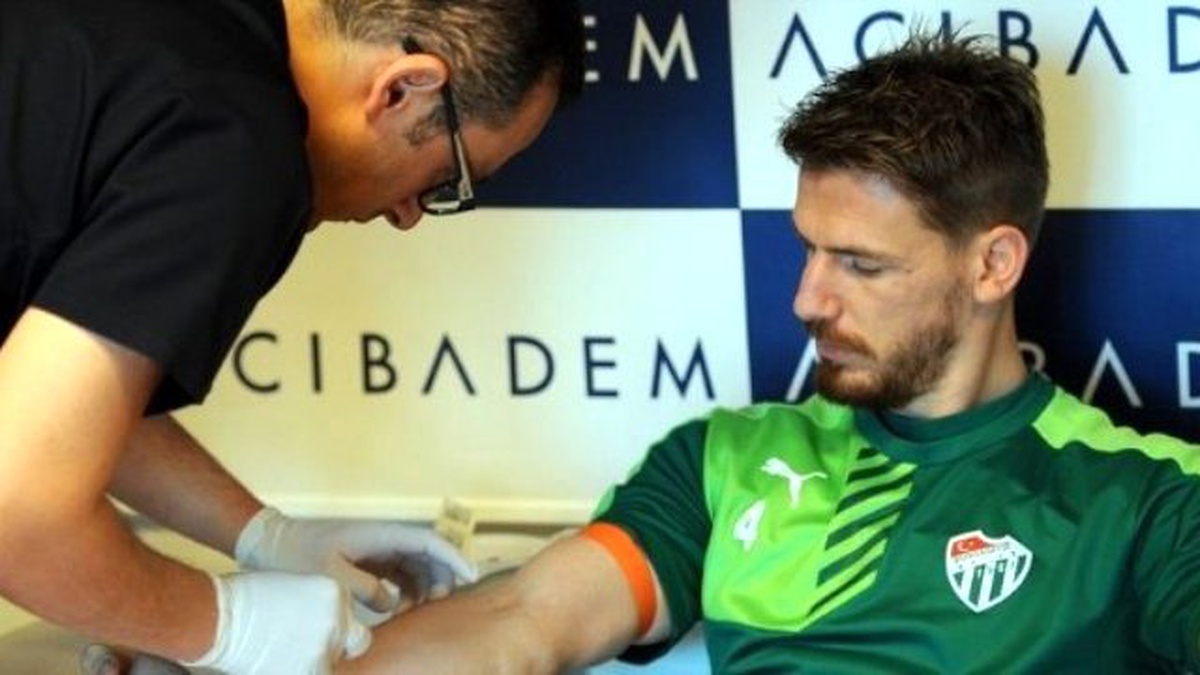 Serdar Aziz\'de Milli Takım Belirsizliği