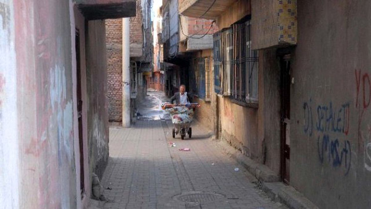 Sur\'un Ardından Bağlar\'da da Göç Dalgası Başladı