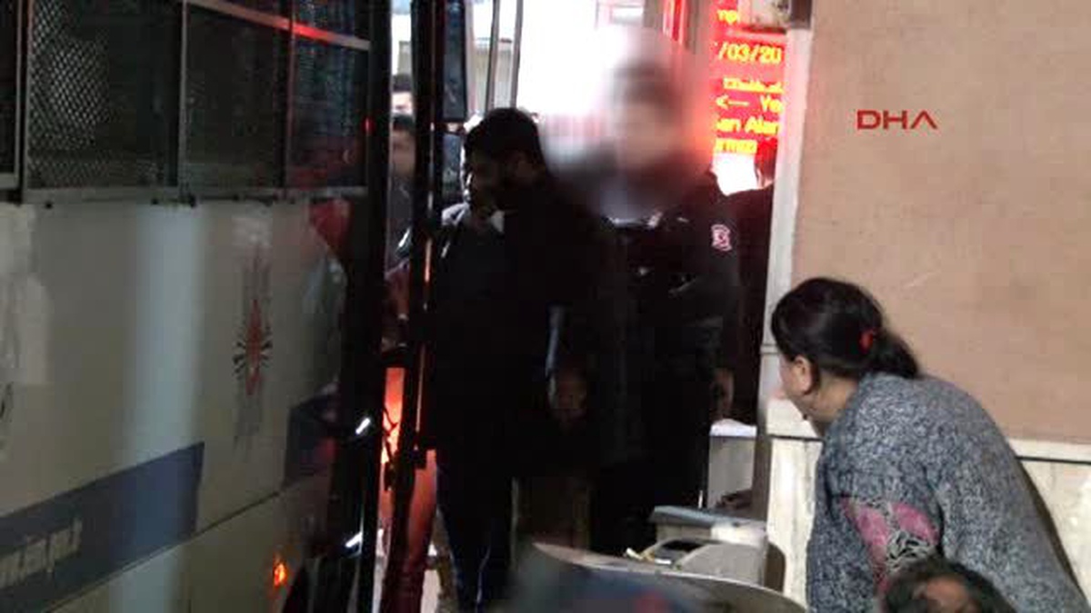 Terör Operasyonunda Gözaltına Alınan Şüpheliler Sağlık Kontrolünden Geçirildi