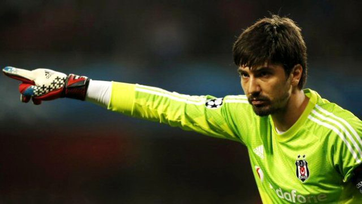 Tolga Zengin\'in Kaburga Kasında Yırtık