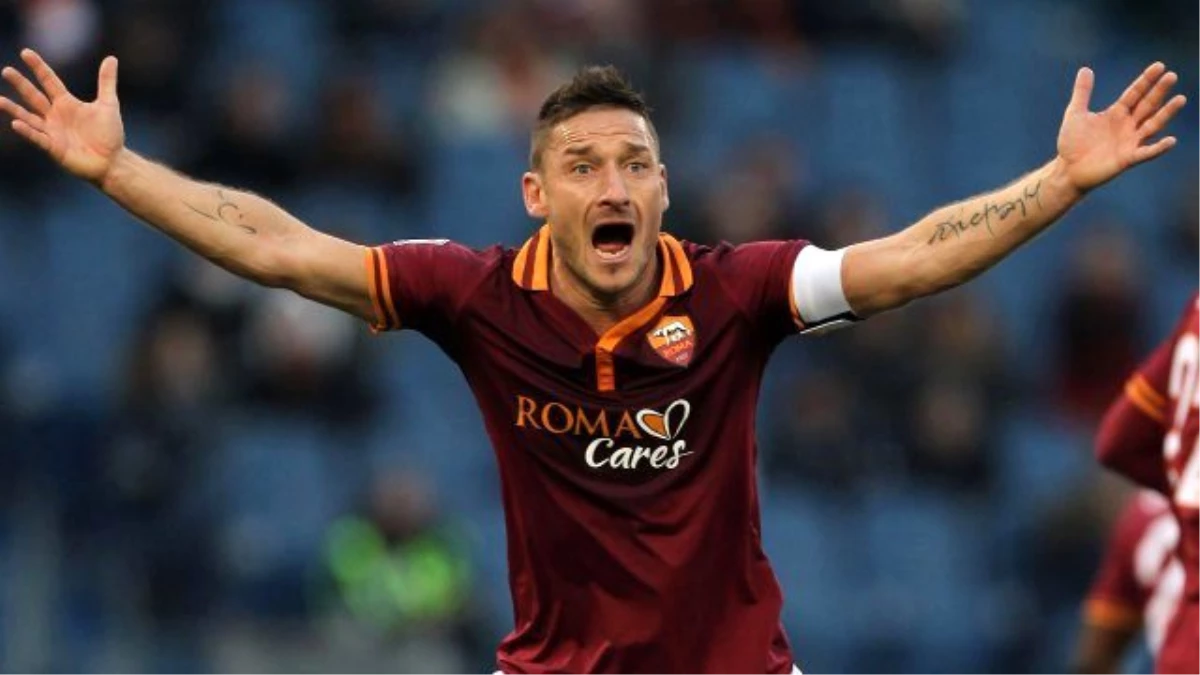 Roma Kulübü Başkanı Totti\'yi Emekliliğe Çağırdı