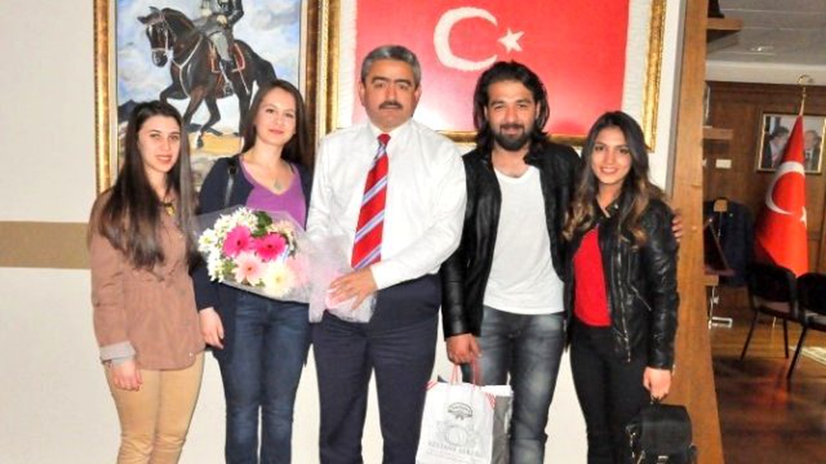 Adü İşletme Topluluğu Gençleri Başkan Alıcık\'a Teşekkür Etti