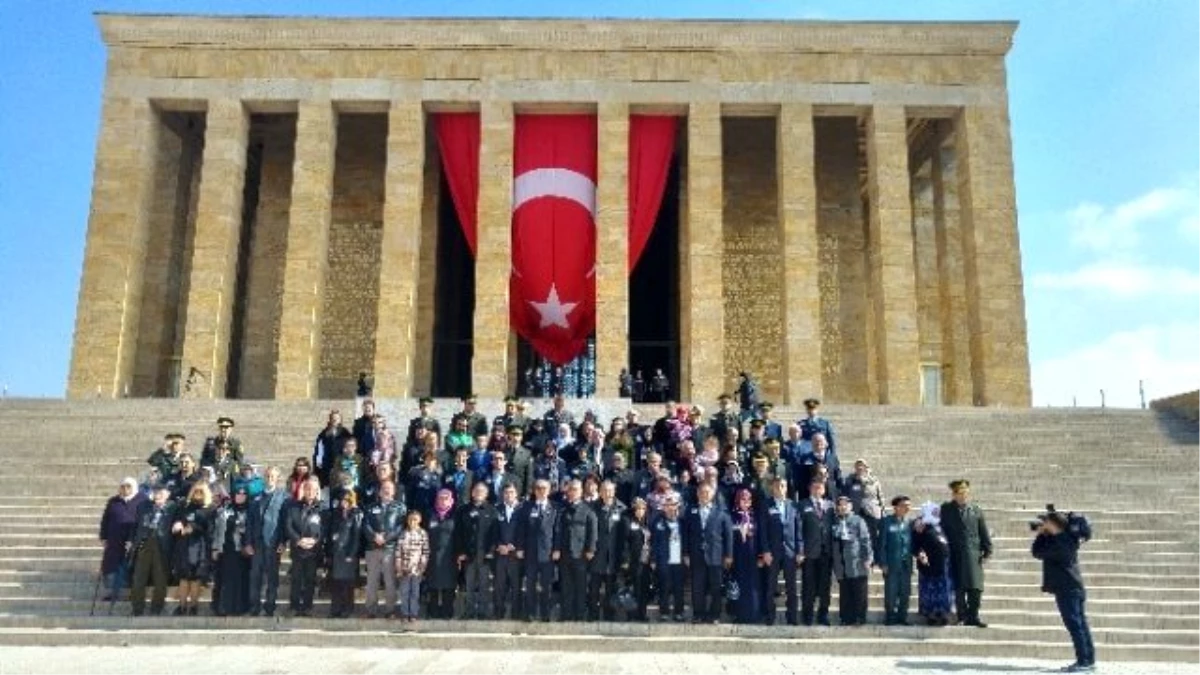 Anıtkabir\'de 18 Mart Çanakkale Şehitleri Anma Töreni