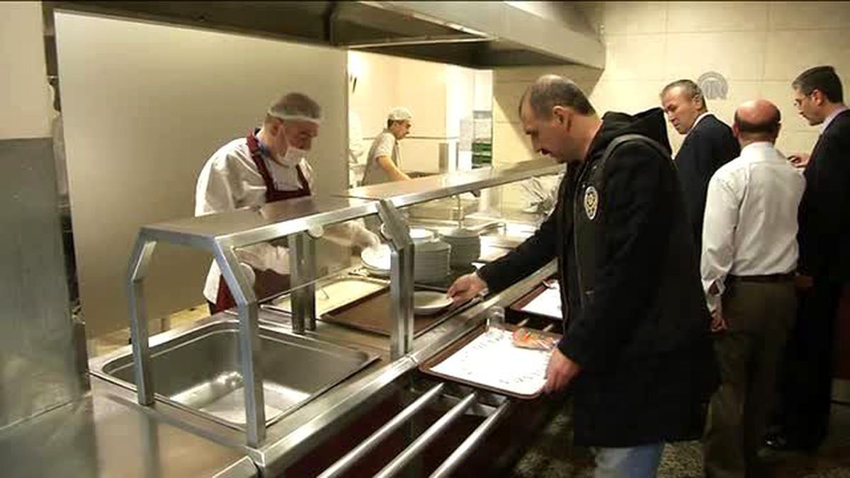 Başbakanlık Personeline, Öğle Yemeğinde 'Çanakkale Menüsü' İkram Edildi