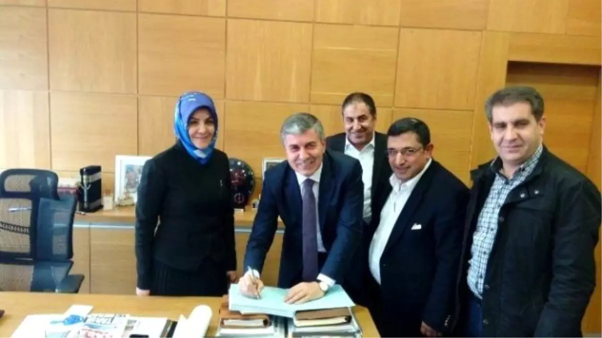 Başkan Aksoy\'dan Zeytinburnu Belediyesi\'ne Ziyaret