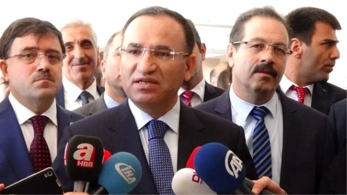 Bozdağ: "Sayın Kılıçdaroğlu, Akademisyenlerin İmzaladığı Bildiriye İmza Atar Mı"