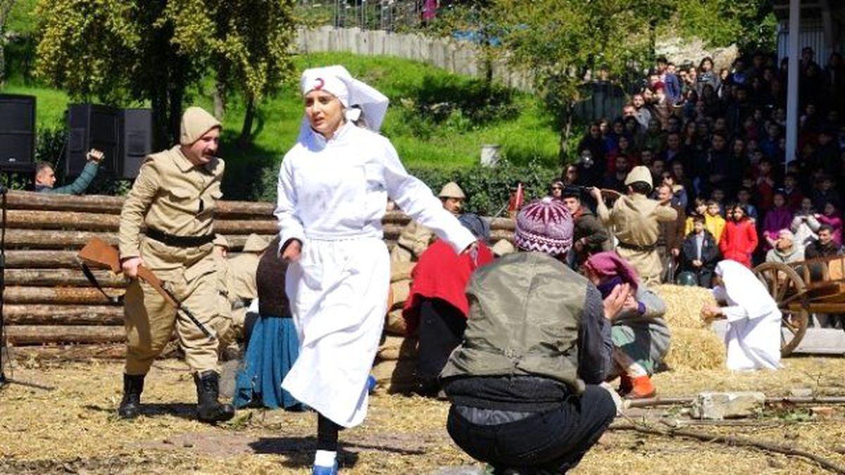 Çanakkale Ruhu Bülent Ecevit Üniversitesi\'nde Yaşatıldı