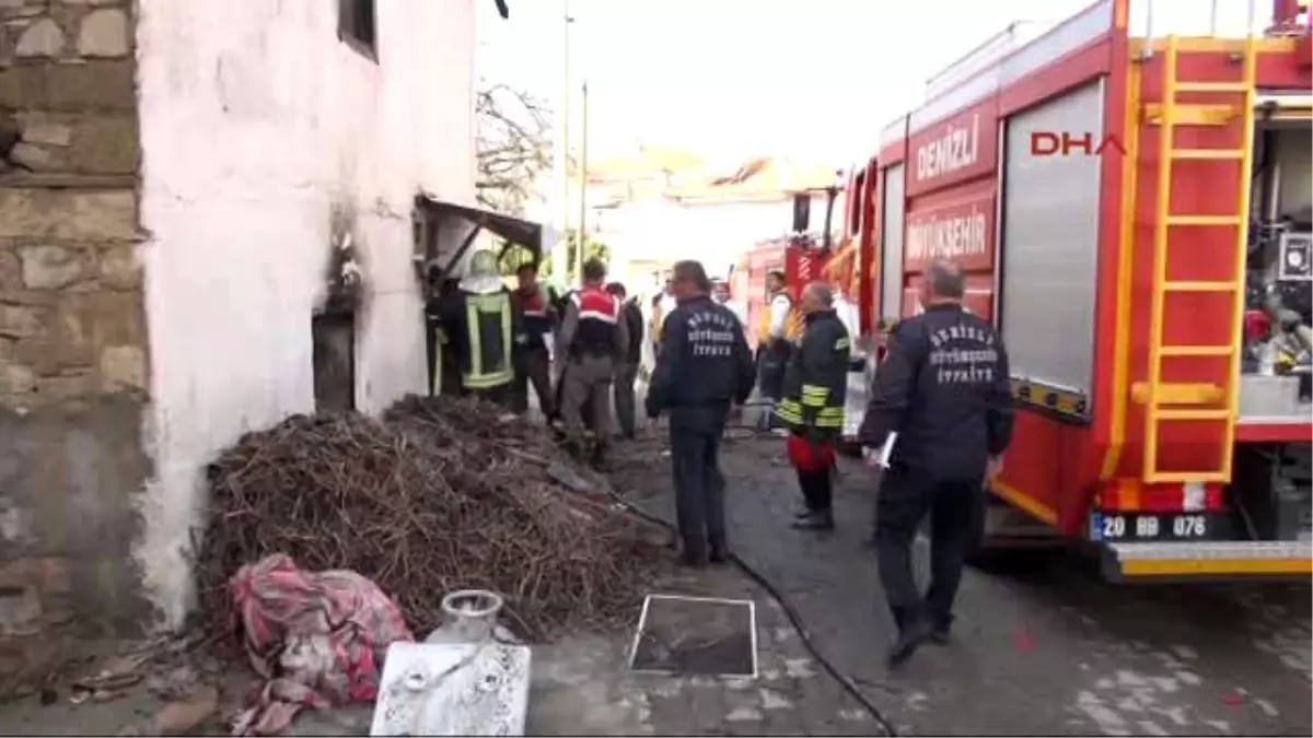 Denizli Yaşlı Kadın Evindeki Yangında Öldü