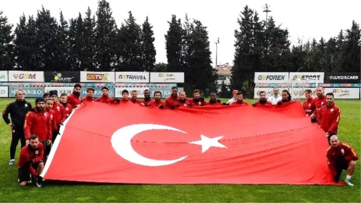 Galatasaray 18 Mart Çanakkale Zaferi Andı