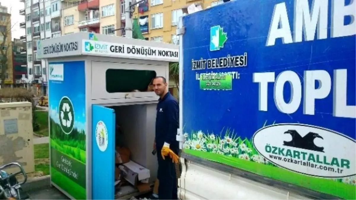 İzmit Belediyesi\'nden Geri Dönüşüm Uyarısı